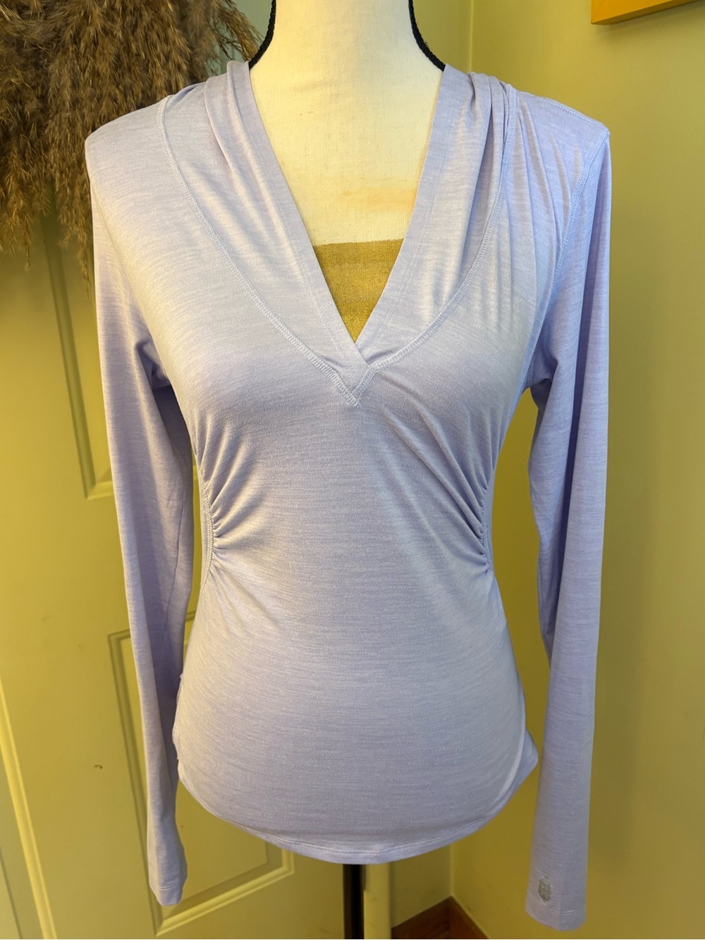 FP MOVEMENT Illuminate Layer in Frosty Violet size S